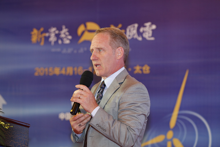 輕量化夾層結構設計在兆瓦級葉片上的應用